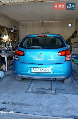 Хэтчбек Citroen C3 2010 в 