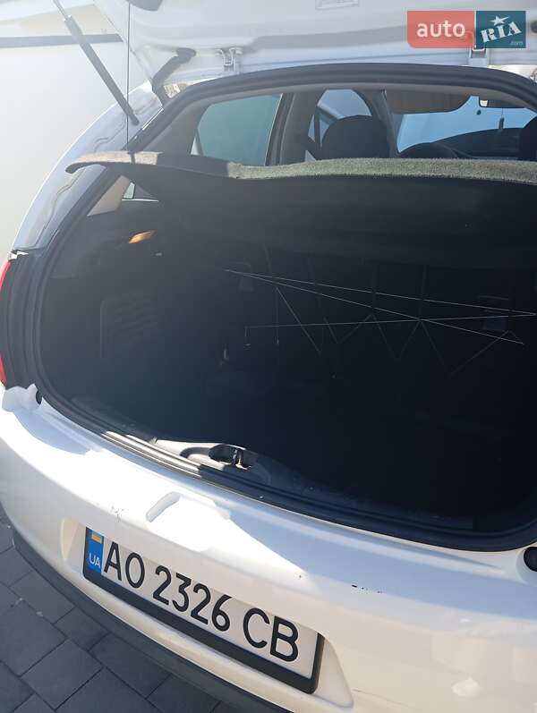Хэтчбек Citroen C3 2012 в Ужгороде
