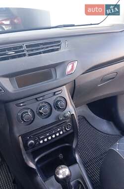 Хэтчбек Citroen C3 2012 в 