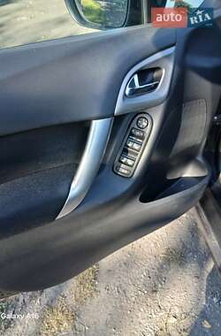 Хэтчбек Citroen C3 2009 в 