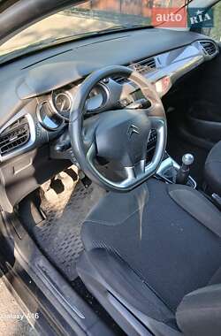 Хэтчбек Citroen C3 2009 в 