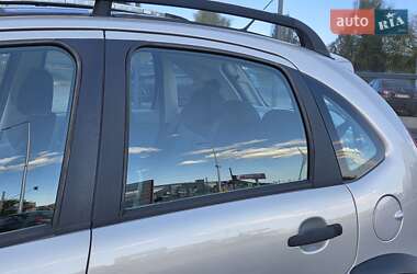 Хэтчбек Citroen C3 2005 в 