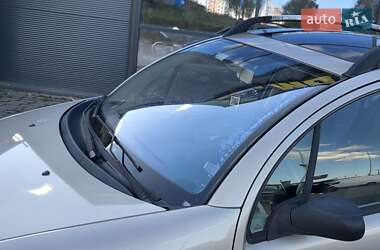 Хэтчбек Citroen C3 2005 в 