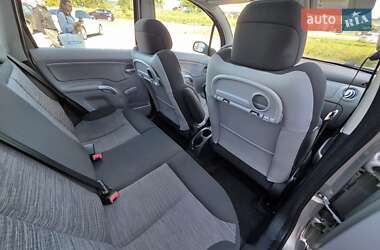 Хэтчбек Citroen C3 2005 в 