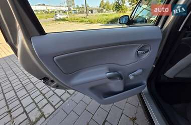 Хэтчбек Citroen C3 2005 в 