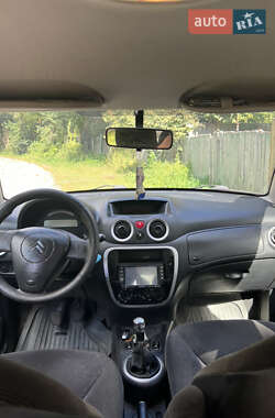 Хэтчбек Citroen C3 2006 в 
