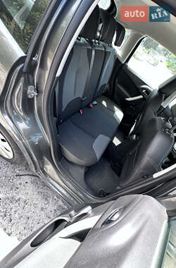 Хэтчбек Citroen C3 2012 в 