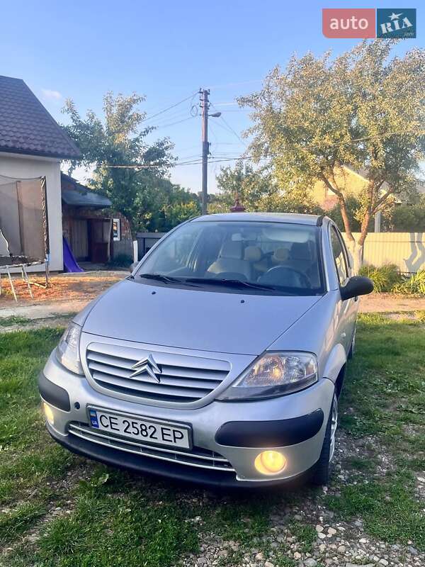 Хэтчбек Citroen C3 2005 в 