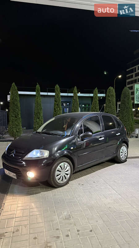 Хэтчбек Citroen C3 2008 в 