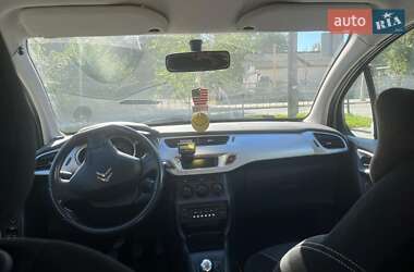 Хэтчбек Citroen C3 2011 в 
