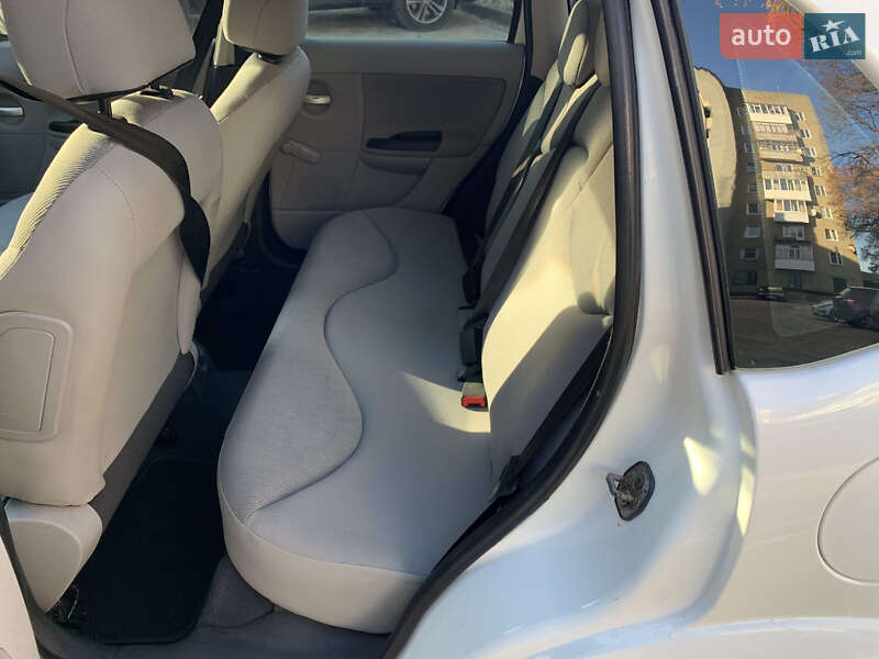 Хэтчбек Citroen C3 2008 в Луцке фото 12 Хэтчбек Citroen C3 2008 в Луцке