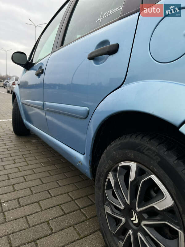 Хэтчбек Citroen C3 2003 в Дрогобыче
