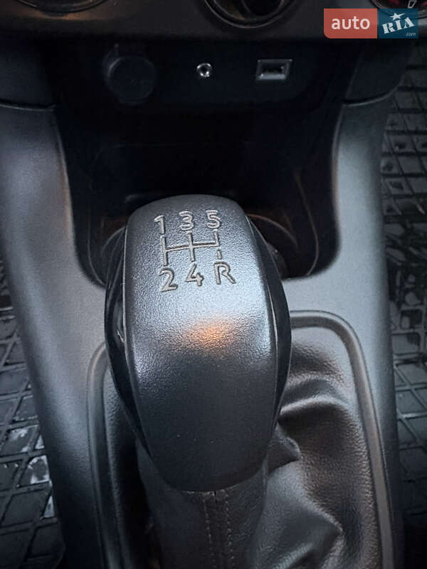 Хэтчбек Citroen C3 2017 в Горишних Плавнях