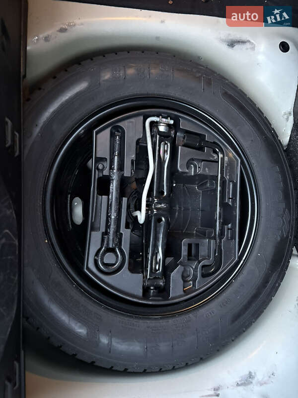 Хэтчбек Citroen C3 2017 в Горишних Плавнях