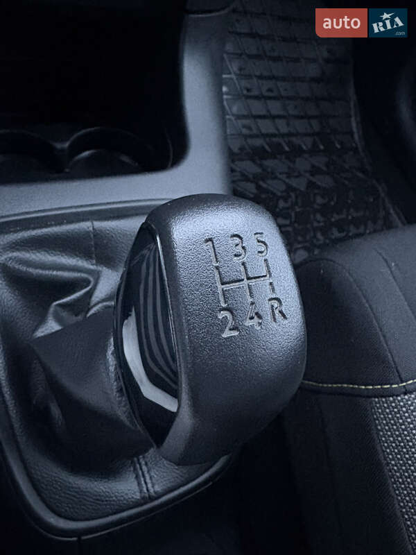 Хэтчбек Citroen C3 2017 в Горишних Плавнях