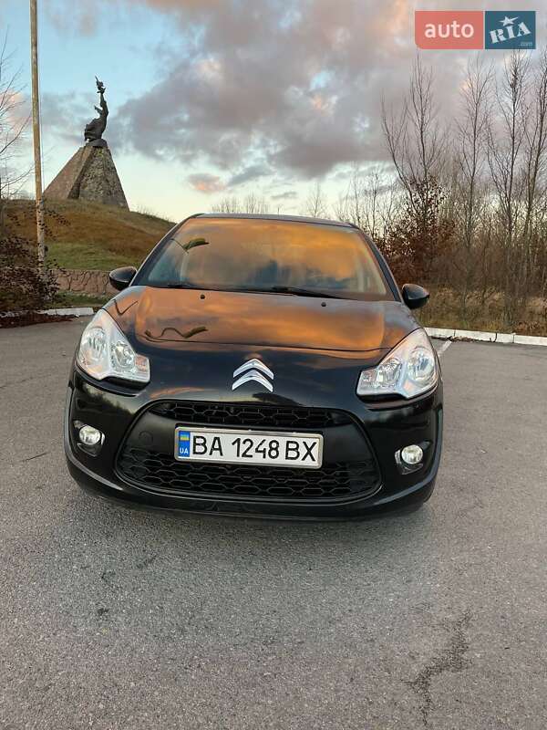 Хэтчбек Citroen C3 2010 в Звягеле
