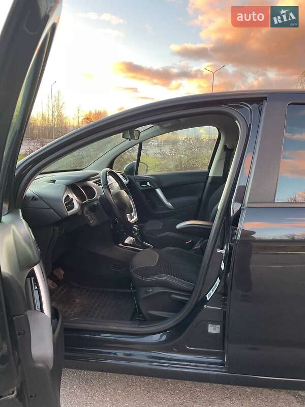 Хэтчбек Citroen C3 2010 в Звягеле