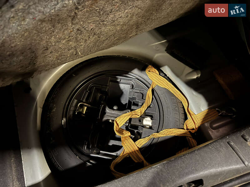 Хэтчбек Citroen C3 2003 в Киеве фото 14 Хэтчбек Citroen C3 2003 в Киеве