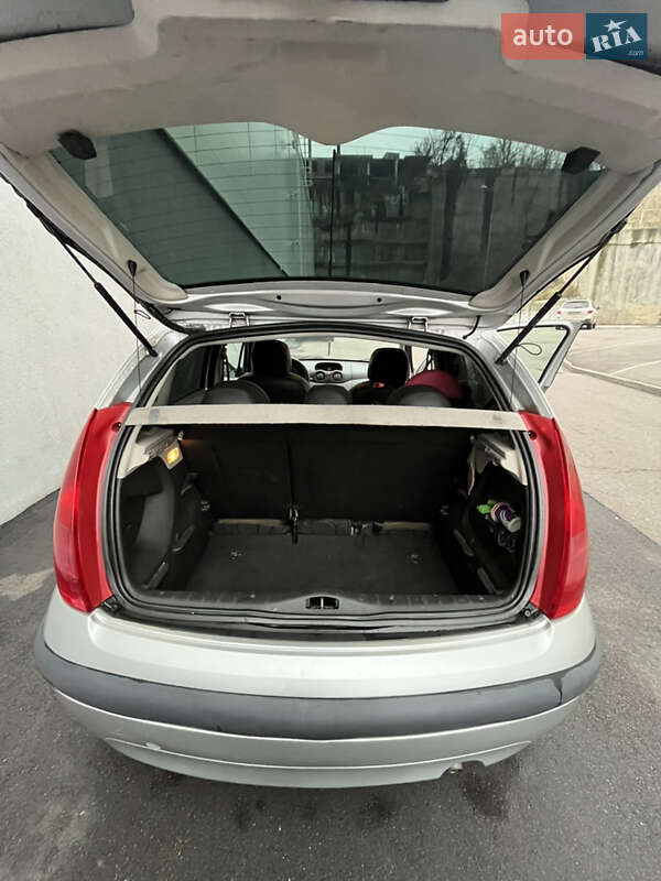 Хетчбек Citroen C3 2002 в Києві фото 10 Хетчбек Citroen C3 2002 в Києві