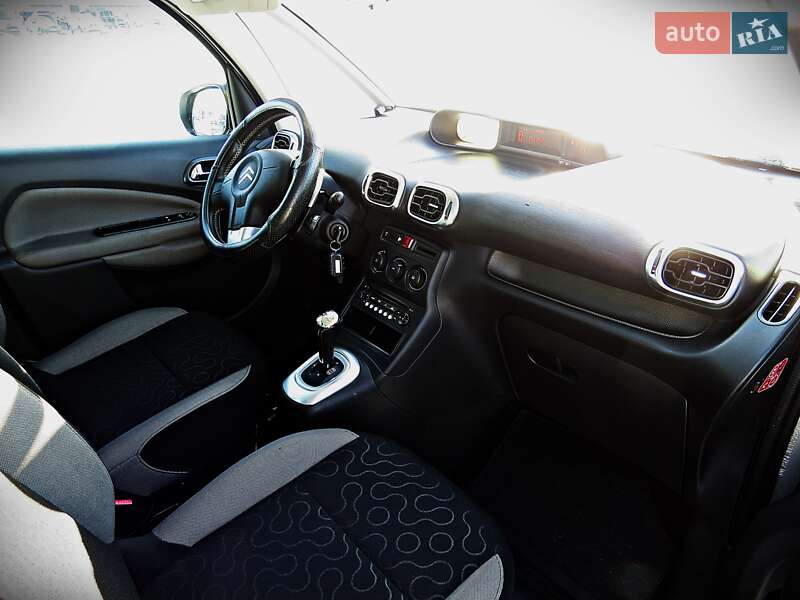 Хэтчбек Citroen C3 2012 в Черкассах