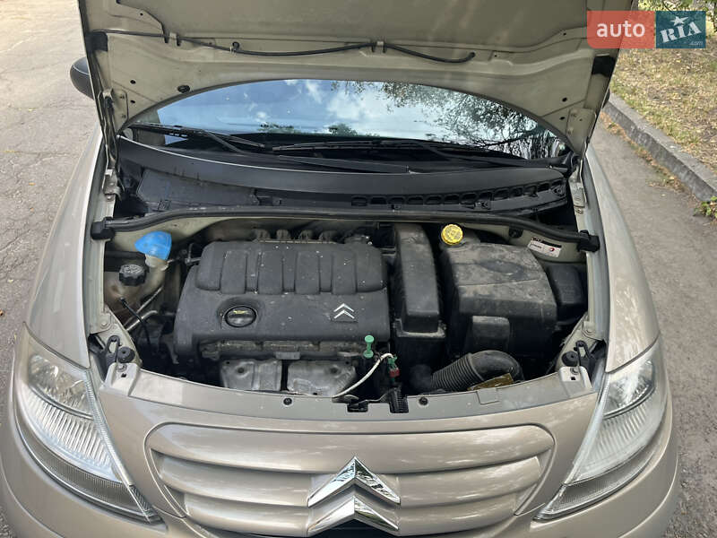 Хэтчбек Citroen C3 2008 в Запорожье