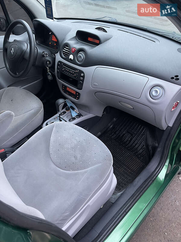 Хэтчбек Citroen C3 2003 в Валках фото 17 Хэтчбек Citroen C3 2003 в Валках