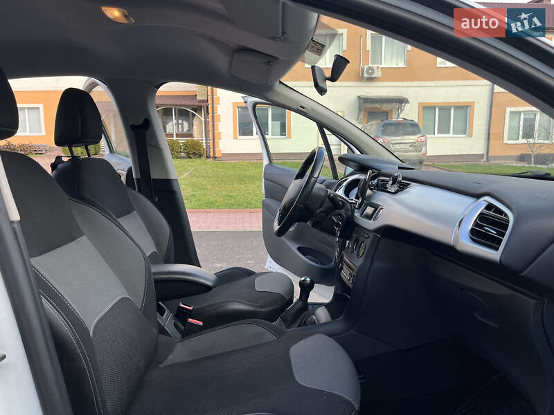Хэтчбек Citroen C3 2012 в Каменец-Подольском