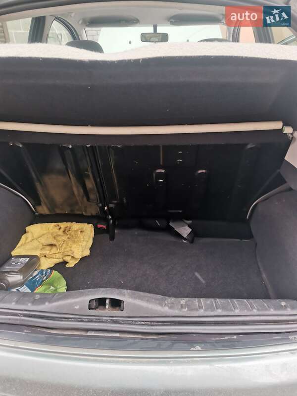 Хэтчбек Citroen C3 2006 в Днепре