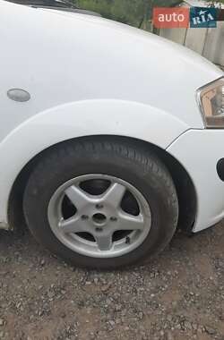 Хэтчбек Citroen C3 2003 в Ужгороде