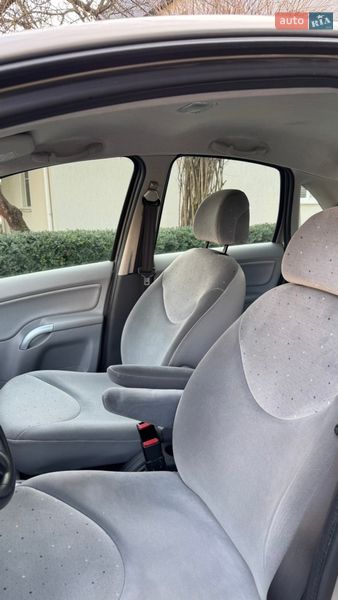 Хетчбек Citroen C3 2004 в Тернополі