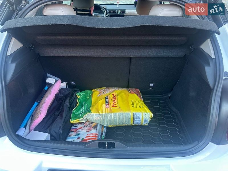 Хэтчбек Citroen C3 2021 в Полтаве