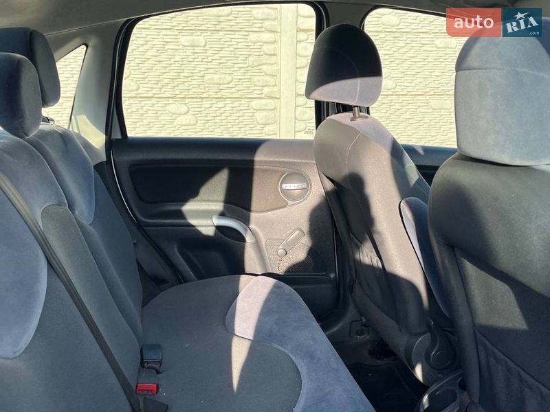 Хэтчбек Citroen C3 2003 в Киеве фото 7 Хэтчбек Citroen C3 2003 в Киеве