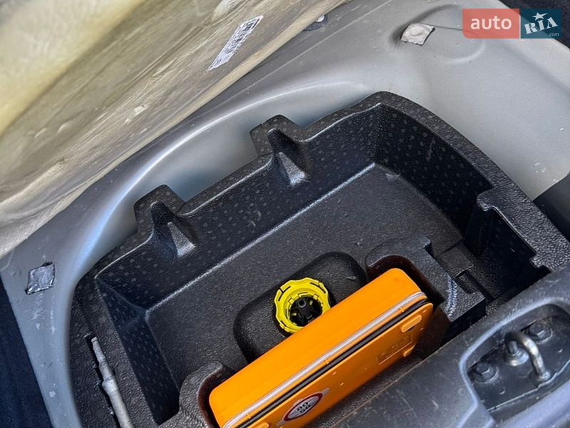 Хэтчбек Citroen C3 2012 в Бережанах