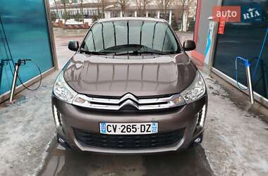 Внедорожник / Кроссовер Citroen C4 Aircross 2013 в 