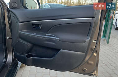 Позашляховик / Кросовер Citroen C4 Aircross 2012 в 