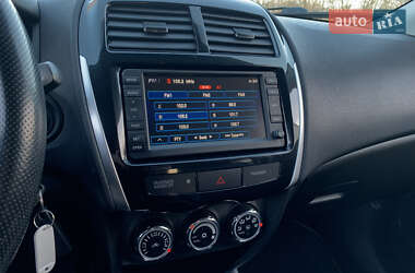Позашляховик / Кросовер Citroen C4 Aircross 2012 в 