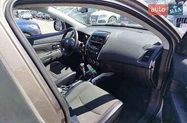 Внедорожник / Кроссовер Citroen C4 Aircross 2013 в 
