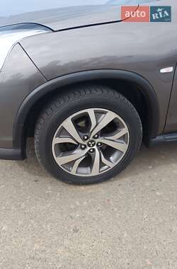 Внедорожник / Кроссовер Citroen C4 Aircross 2012 в 