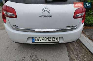 Внедорожник / Кроссовер Citroen C4 Aircross 2012 в 