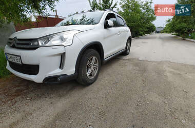 Внедорожник / Кроссовер Citroen C4 Aircross 2012 в 