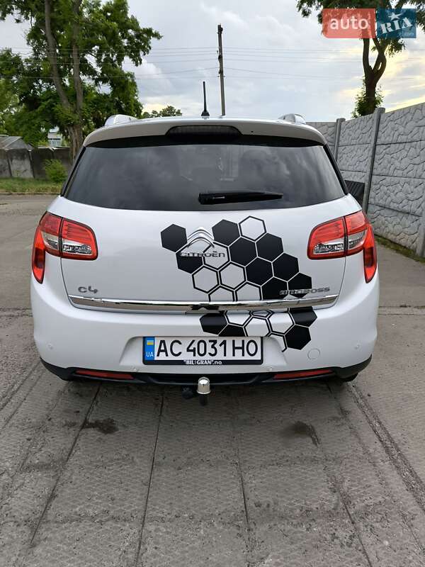 Внедорожник / Кроссовер Citroen C4 Aircross 2012 в Александрие