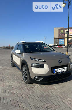 Внедорожник / Кроссовер Citroen C4 Cactus 2014 в 