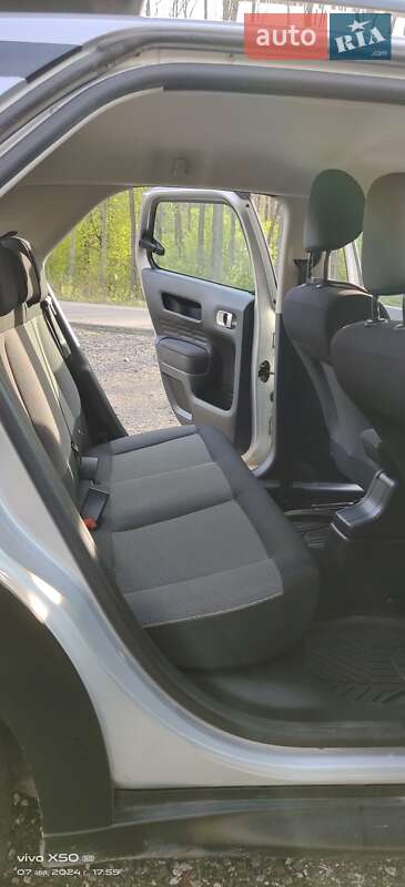 Позашляховик / Кросовер Citroen C4 Cactus 2015 в Луцьку