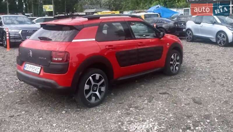 Внедорожник / Кроссовер Citroen C4 Cactus 2015 в Киеве