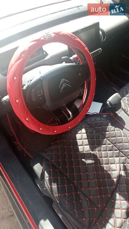 Внедорожник / Кроссовер Citroen C4 Cactus 2015 в Киеве