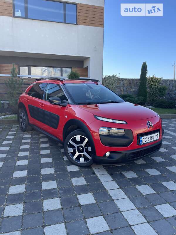 Внедорожник / Кроссовер Citroen C4 Cactus 2014 в Стрые