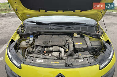 Внедорожник / Кроссовер Citroen C4 Cactus 2014 в 