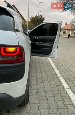 Внедорожник / Кроссовер Citroen C4 Cactus 2014 в 