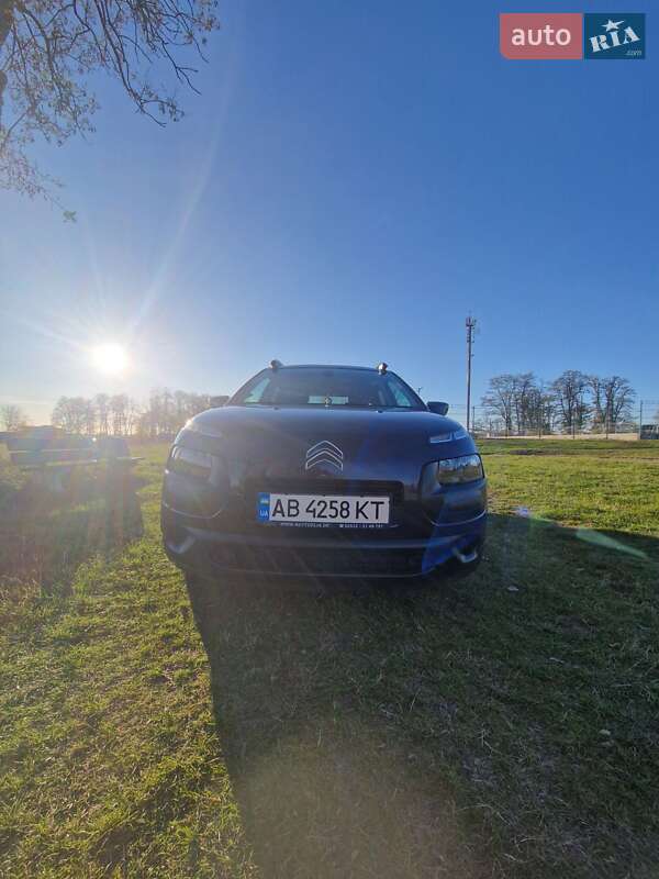 Внедорожник / Кроссовер Citroen C4 Cactus 2014 в Черновцах