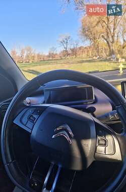 Внедорожник / Кроссовер Citroen C4 Cactus 2014 в 